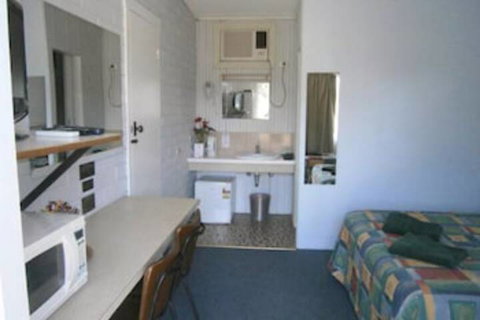Nhill Holiday Inn - C Tourism 2
