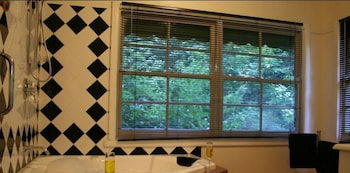 Tudor Cottages Mt Dandenong - C Tourism 5