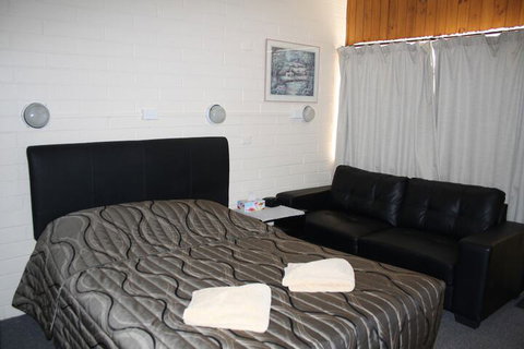 Nhill Oasis Motel - C Tourism 3