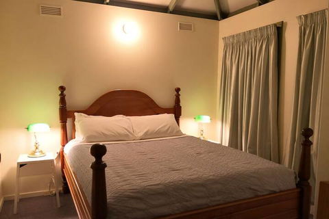 Kalimna Woods Cottages - C Tourism 6