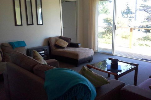 Bruny Island Beachside Accommodation - C Tourism 6