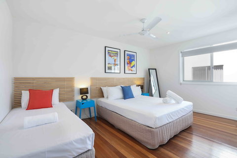 Sandbox Luxury Beach Front Apartments - C Tourism 6