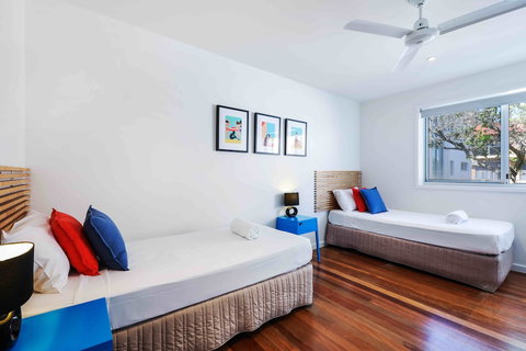 Sandbox Luxury Beach Front Apartments - C Tourism 3