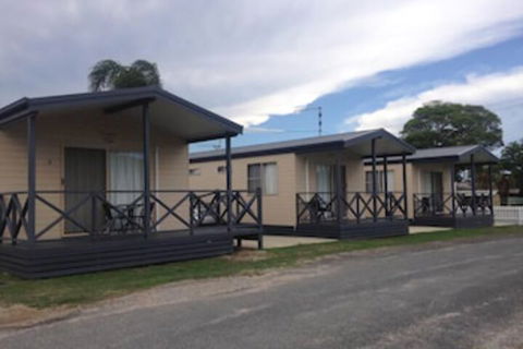 Clarence Head Caravan Park - C Tourism 1