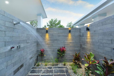 #2 Andrews â€“ Port Douglas - C Tourism 5