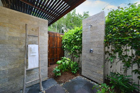 #2 Andrews â€“ Port Douglas - C Tourism 4