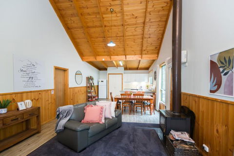 Country Lane Cottage - C Tourism 1