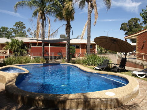 Old Coach Motor Inn - C Tourism 3