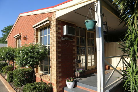 Old Coach Motor Inn - C Tourism 0
