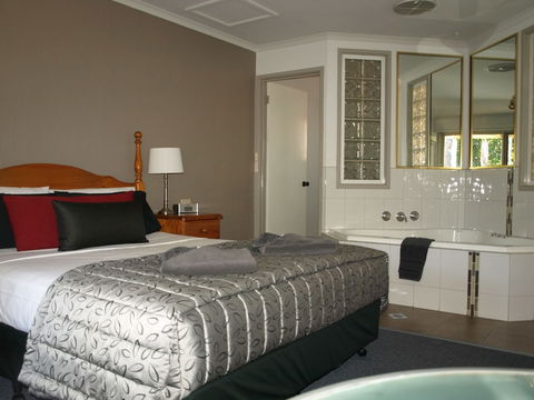 Old Coach Motor Inn - C Tourism 6