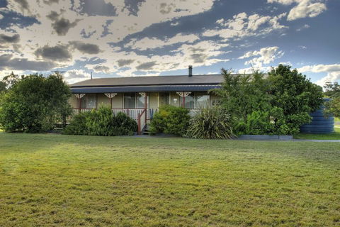Cottages On Lovedale - C Tourism 2