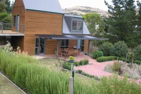 Red Brier Cottage Accommodation - C Tourism 1