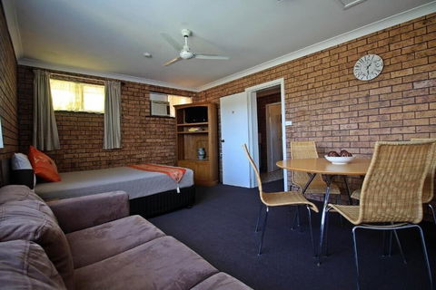 Woongarra Motel - C Tourism 3