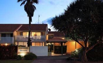 Peregian Court Resort - C Tourism 0