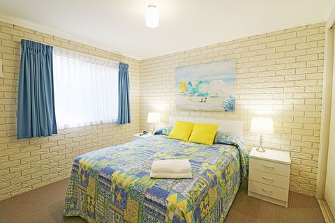 Capri Apartments - C Tourism 5