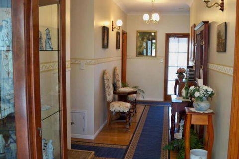 Johnstones On Oxley Bed & Breakfast - C Tourism 3