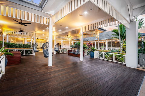 Hotel Grand Chancellor Palm Cove - C Tourism 1