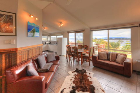 Discover Bruny Island Holiday Accommodation - C Tourism 5