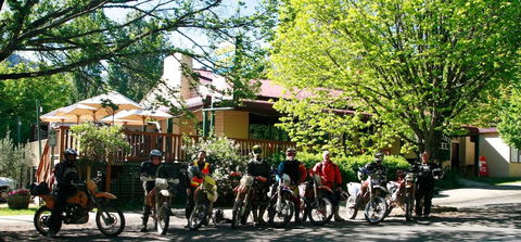 Harrietville Snowline Hotel - C Tourism 0