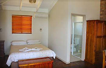 Dunsborough Cottages - C Tourism 0