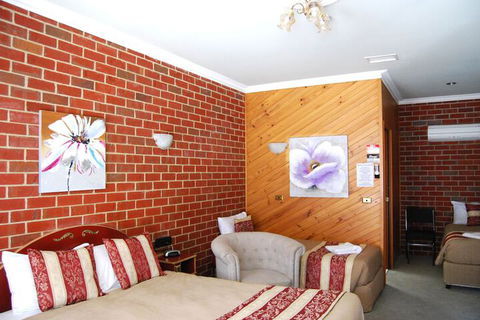 The Elms Motor Inn - C Tourism 3