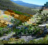 Hillside Bed  Breakfast - C Tourism