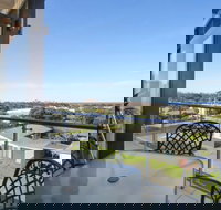 Whitewater Apartments - C Tourism