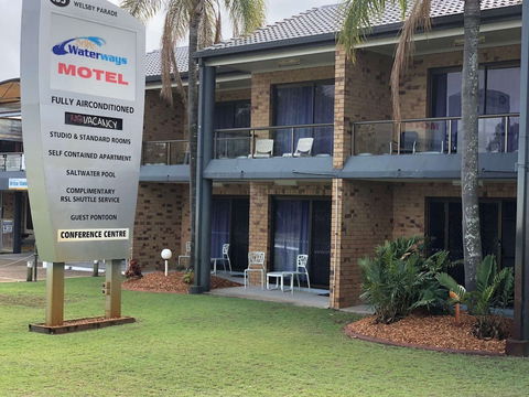 Bribie Waterways Motel - C Tourism 0