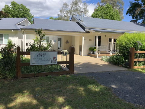 G.g's By The River - C Tourism 0