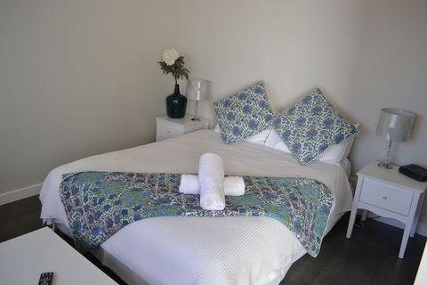 Ruby's Queenscliff - C Tourism 2