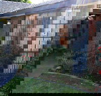 Hawthorn Holiday House - C Tourism