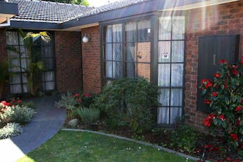Hawthorn Holiday House - C Tourism 0