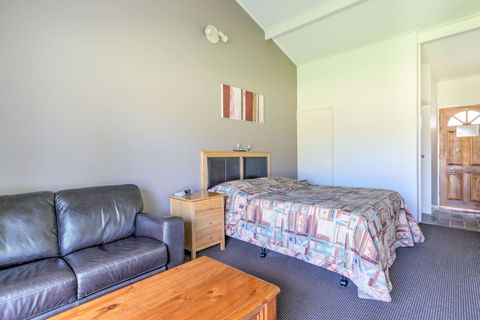 Bairnsdale Motor Inn - C Tourism 5