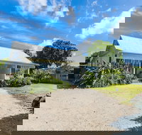 Beachfront Cottages Torquay - C Tourism