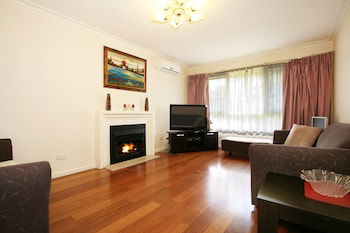 3 43 Thames Holiday Unit - C Tourism 0