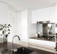 RNR Serviced Apartments North Melbourne - C Tourism
