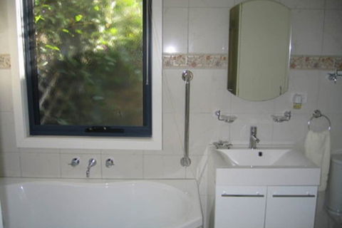 The Charles Robbins - C Tourism 7