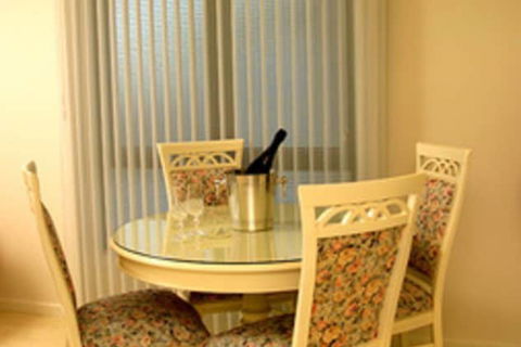 The Charles Robbins - C Tourism 3