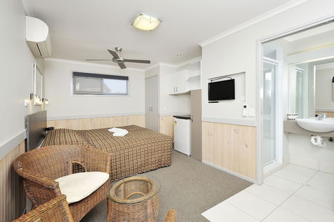 NRMA Sydney Lakeside Holiday Park - C Tourism 5