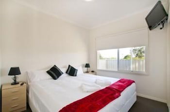 Werribee Short Stay Villas & Accommodation - C Tourism 1