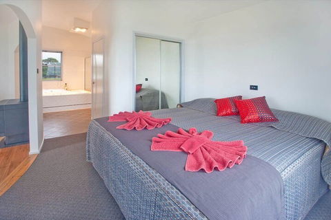 SURFBEACH HOLIDAY PARK - C Tourism 1