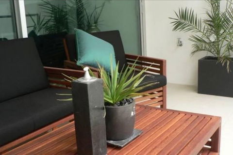 Breeze Beachfront Apartments - C Tourism 4