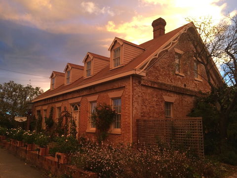 The Racecourse Inn - C Tourism 1