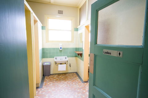 Grand Hotel Rockdale - C Tourism 6