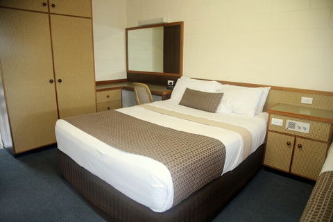 Cannonvale Reef Gateway Hotel - C Tourism 1