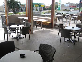 Christies Beach Hotel - C Tourism 2