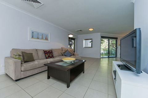 Yallingup Beach Resort - C Tourism 1