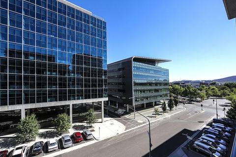 Accommodate Canberra - Metropolitan - C Tourism 5