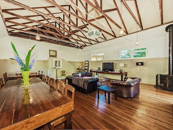 Tuck Inn Yarra Valley - C Tourism 0