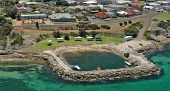 Kangaroo Island Seaview Motel - C Tourism 2